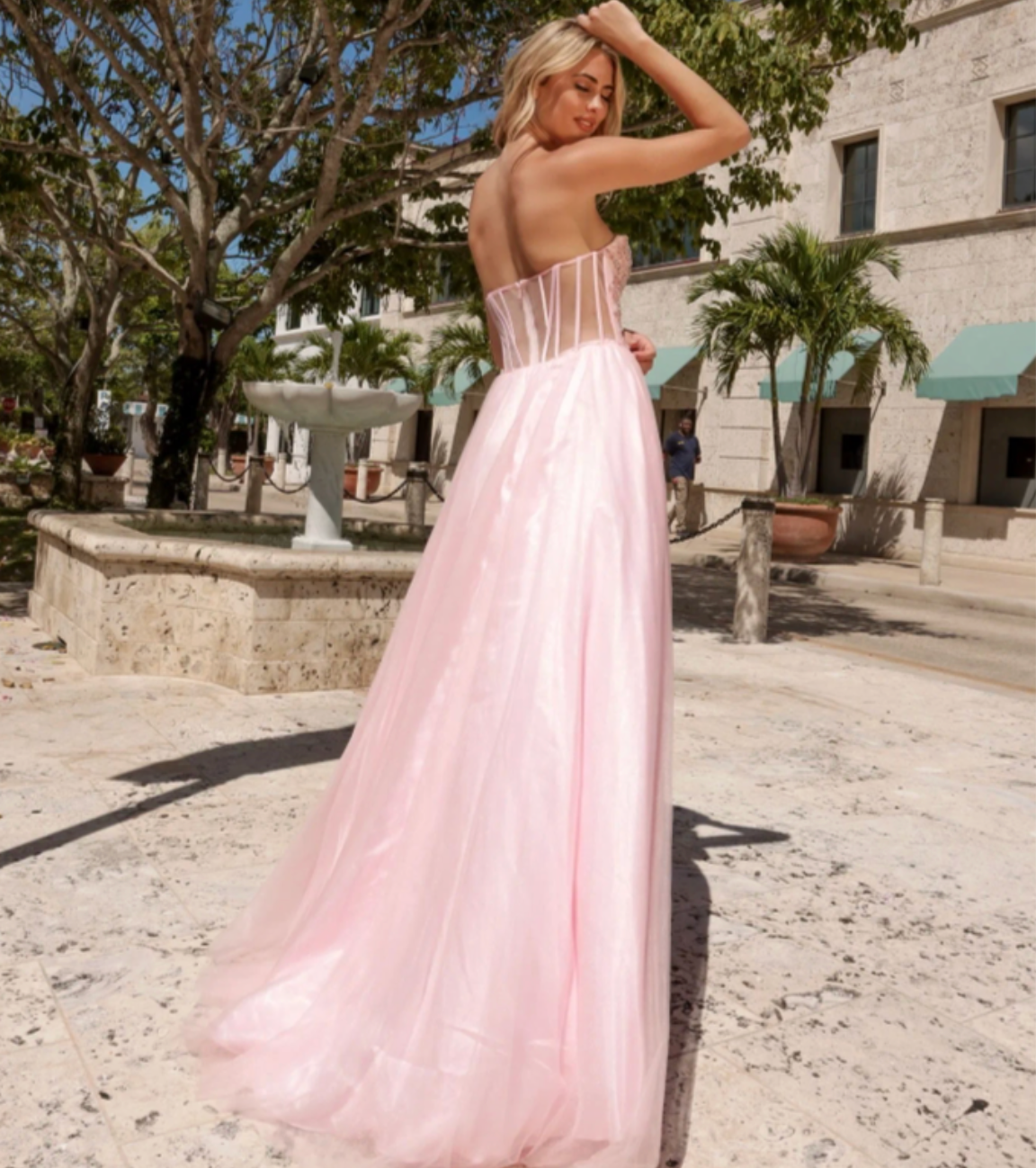 Tommy Gown