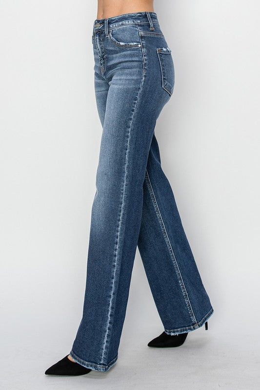 Nuni High Rise Straight Jeans