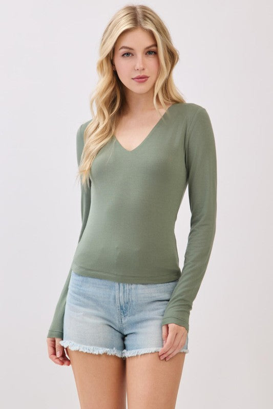 Emilie Vneck Top