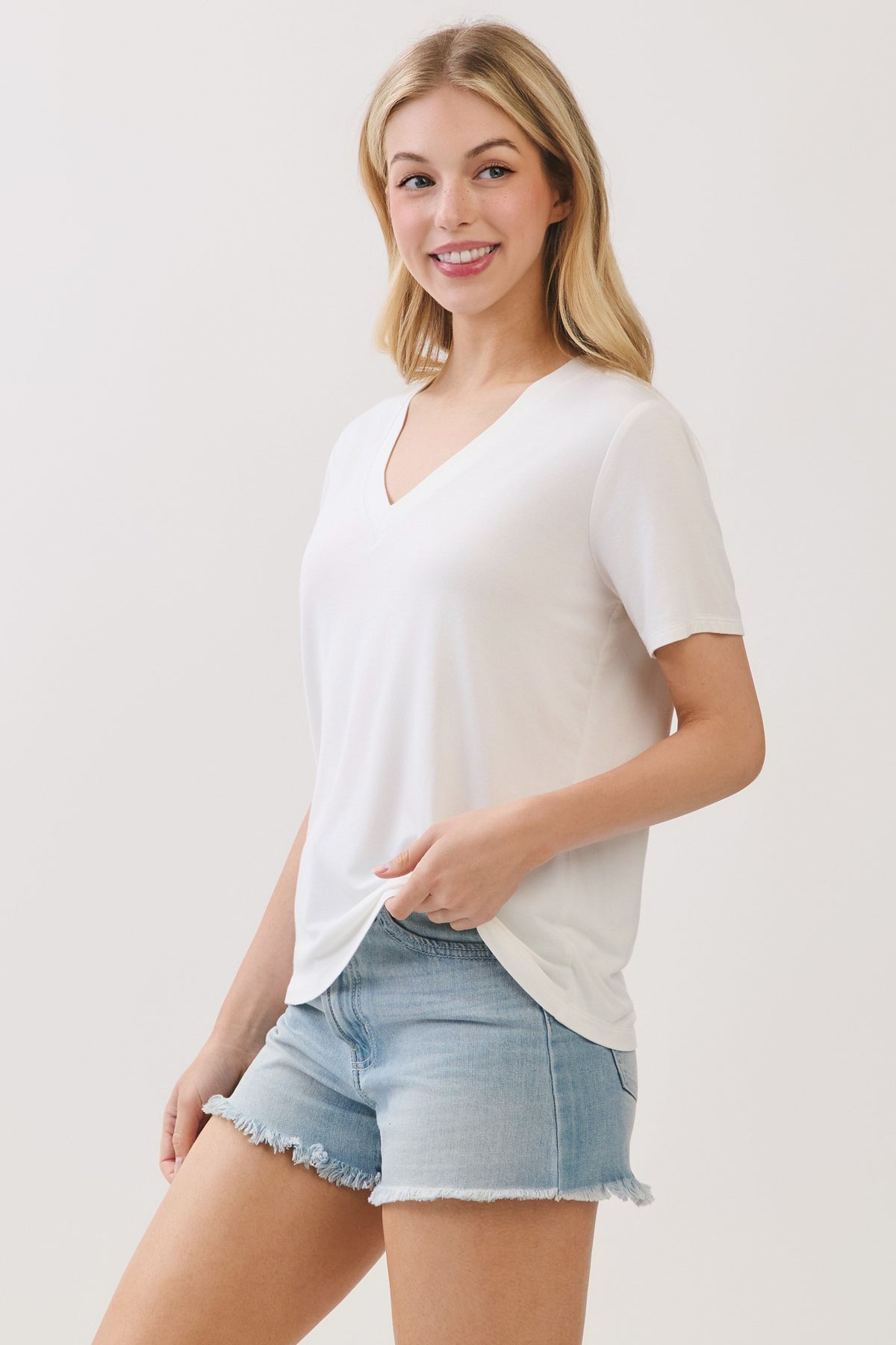 Fena Vneck Tee
