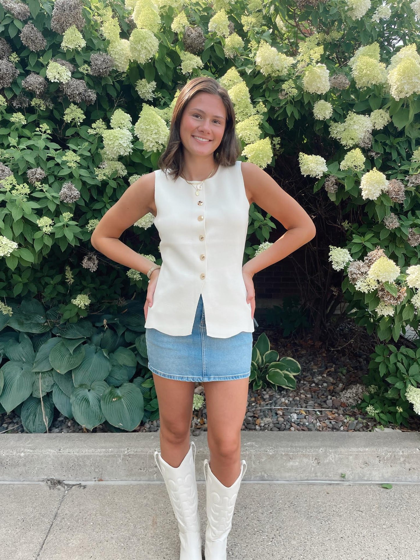 Bakkum Sleeveless Sweater