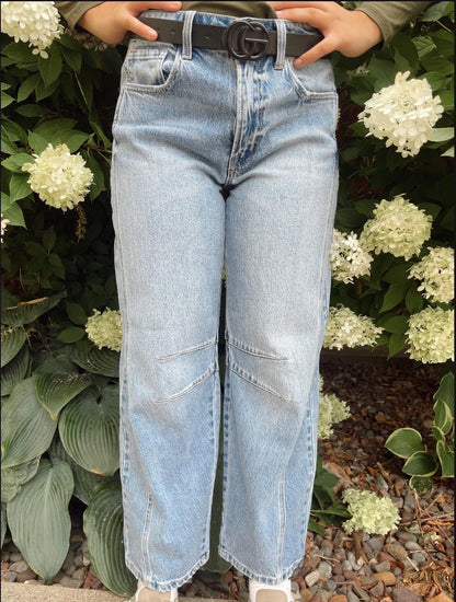 Jessa HR Barrel Jeans