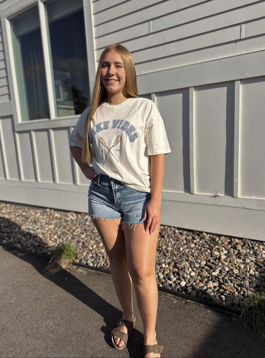 Lake Days Graphic Top