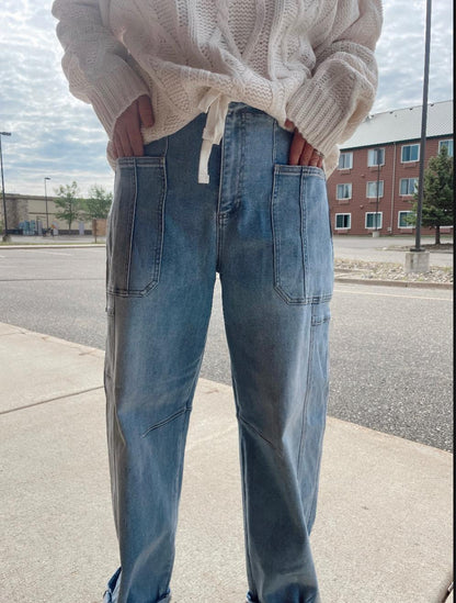 Markie HR Crop Barrel