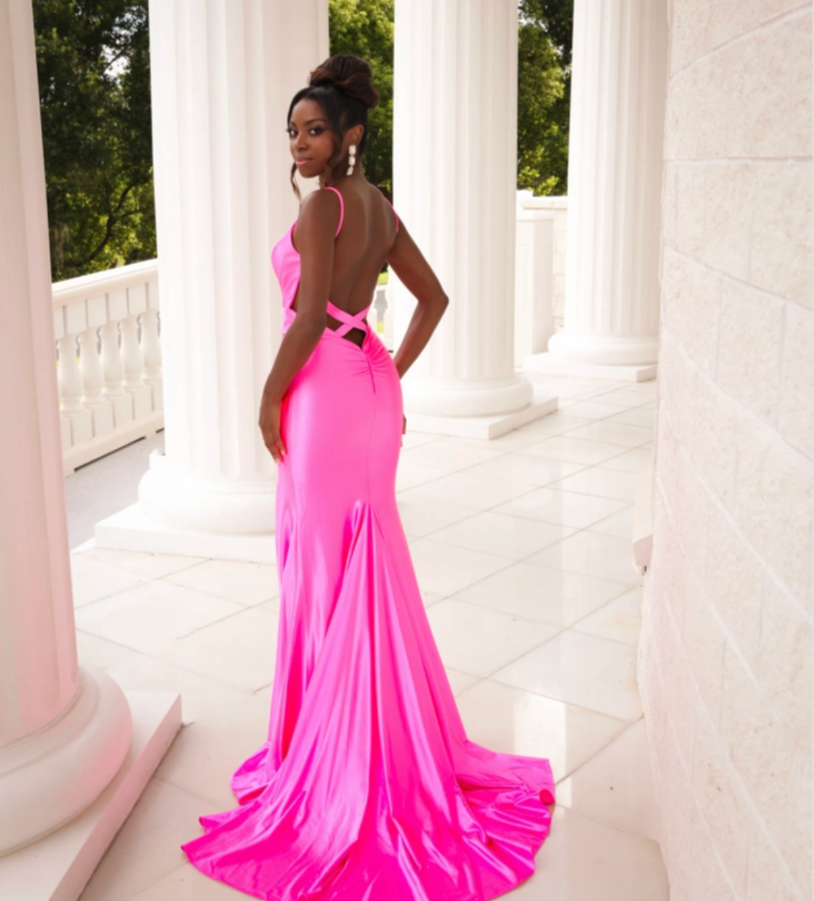 Thompson Gown
