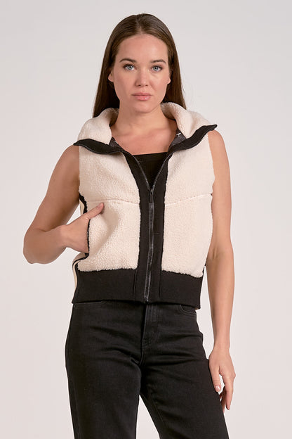 Kass Sherpa Vest