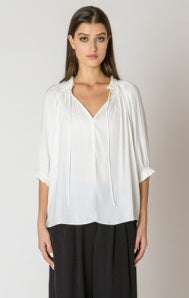 Travis Blouse