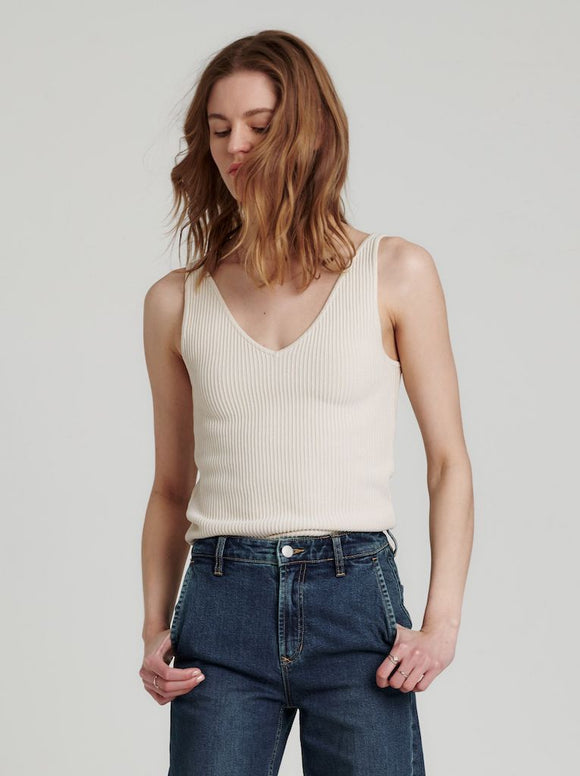 Noa Vneck Sweater Tank